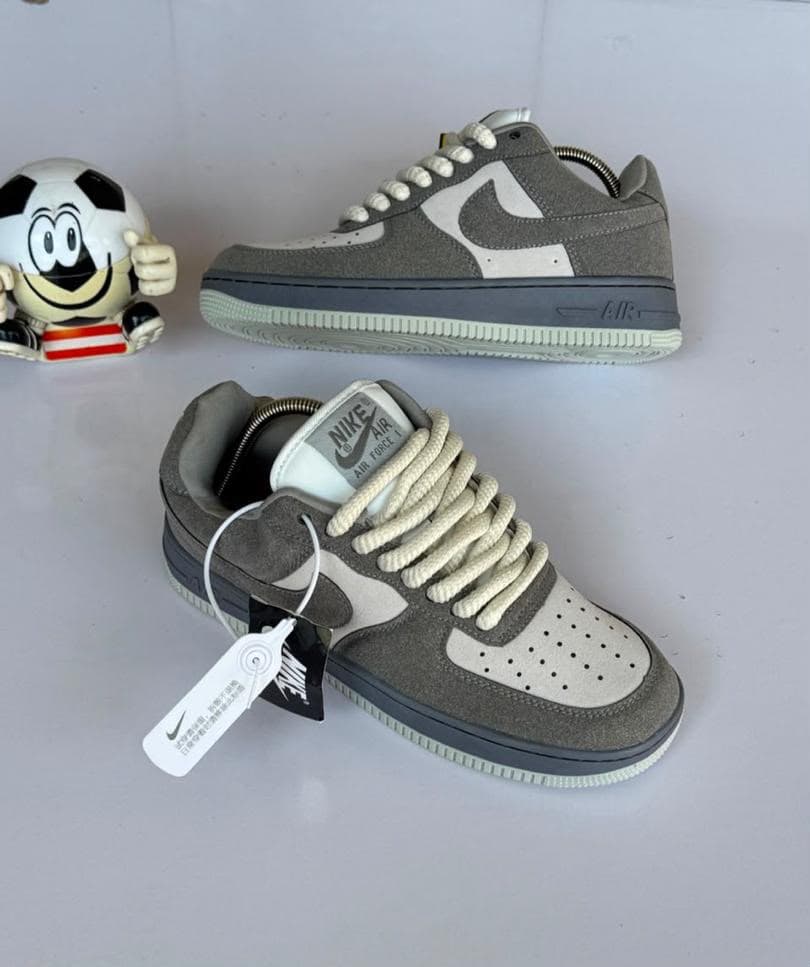 Low Top Casual Sneakers Men Women Retro Suede Patchwork Skateboarding Shoes Chunky Laces Streetwear Board Shoes Grey