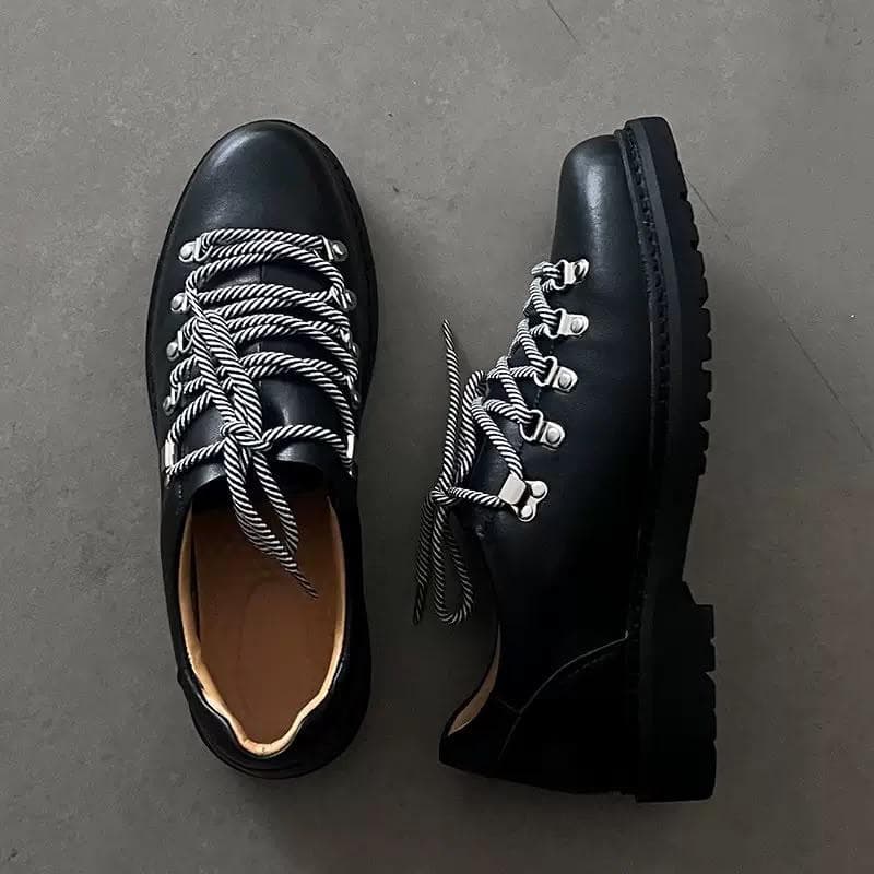 CIRCLE CAGE MOUNTAIN BOOT SERIES "BLACK LEATHER